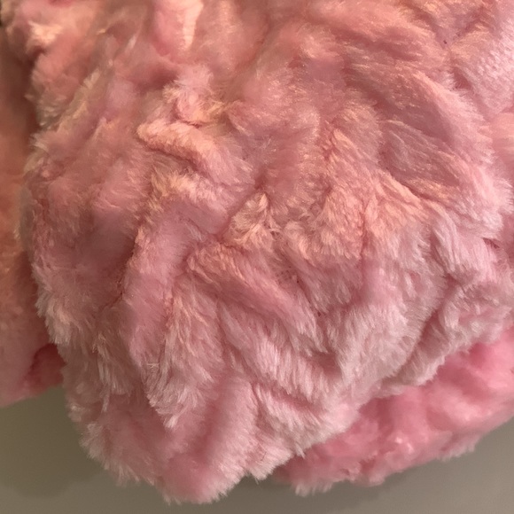Super soft pink blanket - Picture 3 of 6